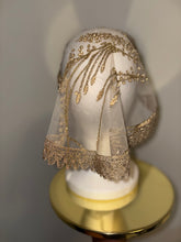 Load image into Gallery viewer, Light Gold
